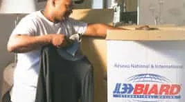 Image mise en avant pour l'article: Déménagement : emballer ses vêtements, mode d’emploi 